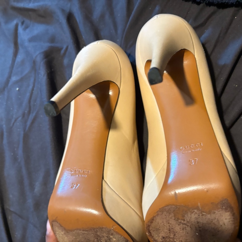 Gucci Cream and Tan Stiletto Heels